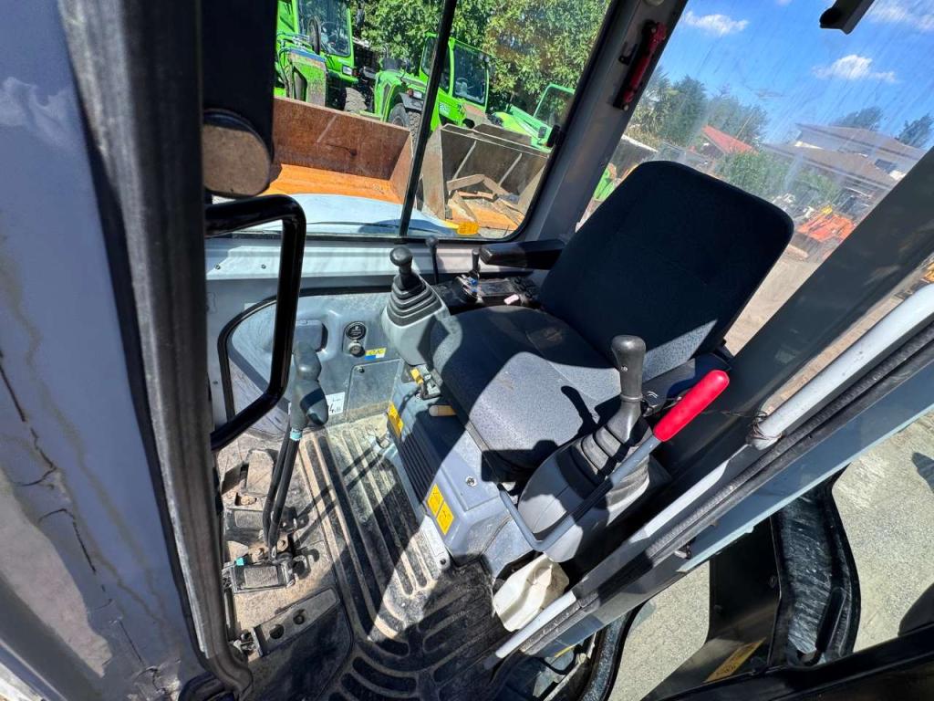 New Holland Kobelco E50.2 SR Foto 8