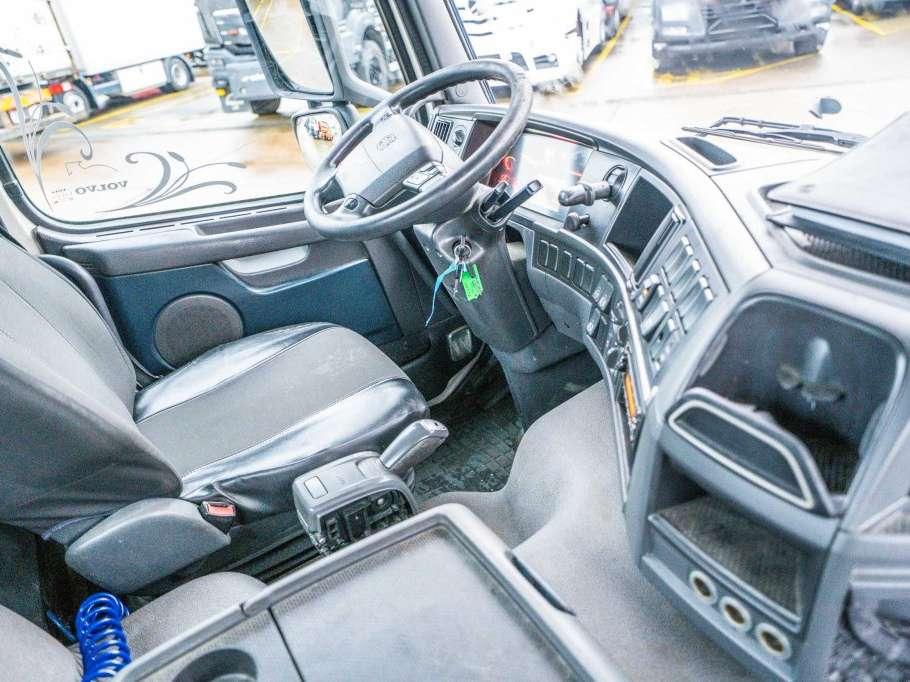 Volvo FM 330 Foto 11