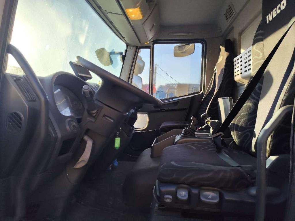 Iveco EUROCARGO ML120E25 Foto 3
