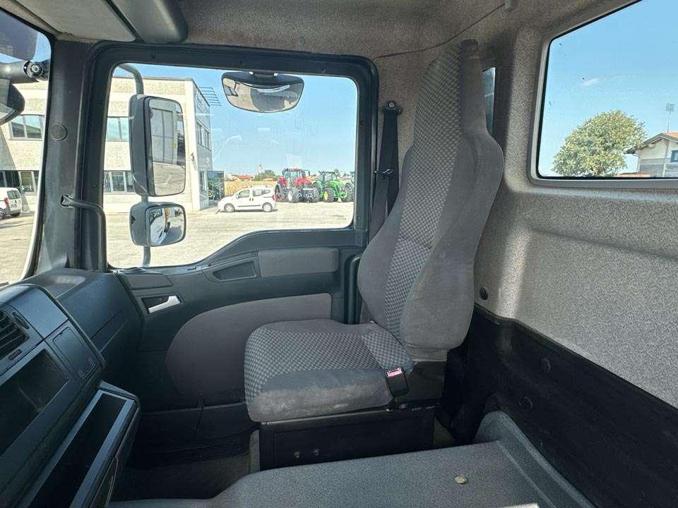Man TGM 18.330 4X4 Foto 19