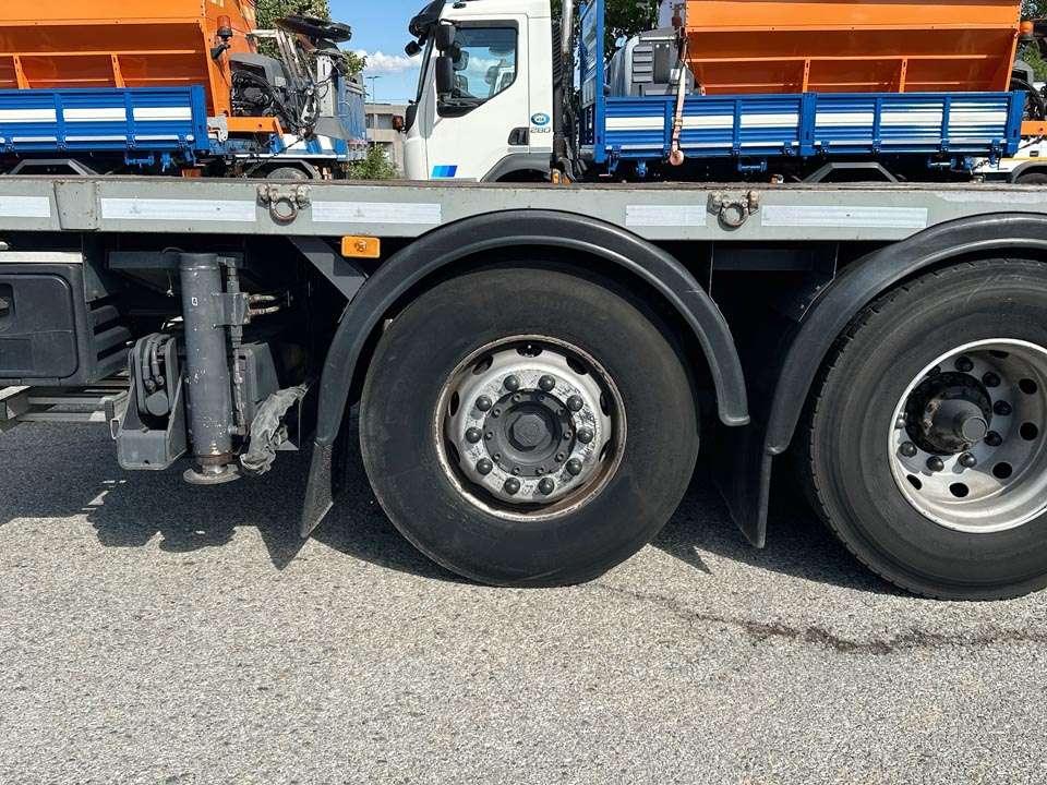 Scania R480 8X2 Foto 11