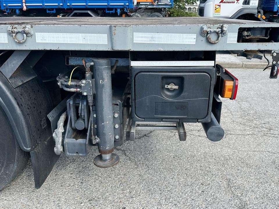 Scania R480 8X2 Foto 9