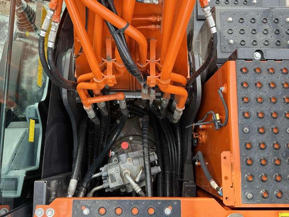 Hitachi ZX180LCN-7 Foto 11