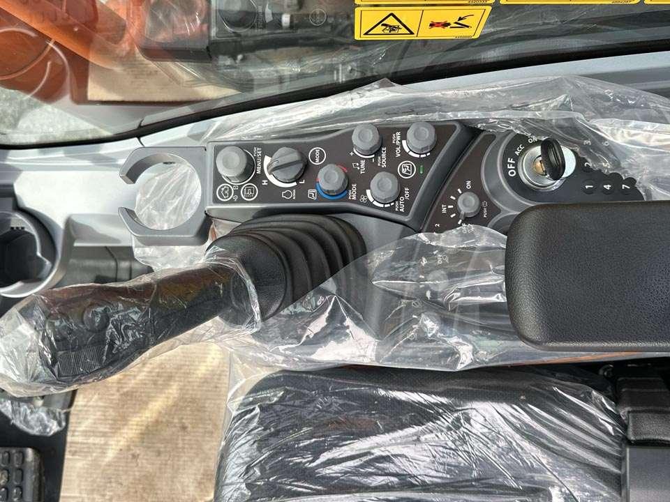 Hitachi ZX180LCN-7 Foto 15