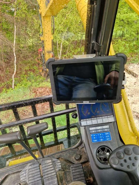 Komatsu PC240NLC-8 Foto 7