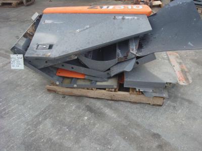 Capó y panel de carrocería para Hitachi ZW310 vendida por OLM 90 Srl