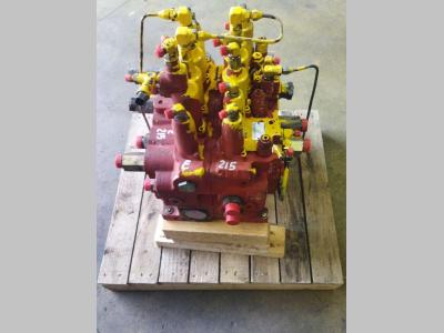 Distribuidor hidraulico para New Holland E 215 vendida por PRV Ricambi Srl