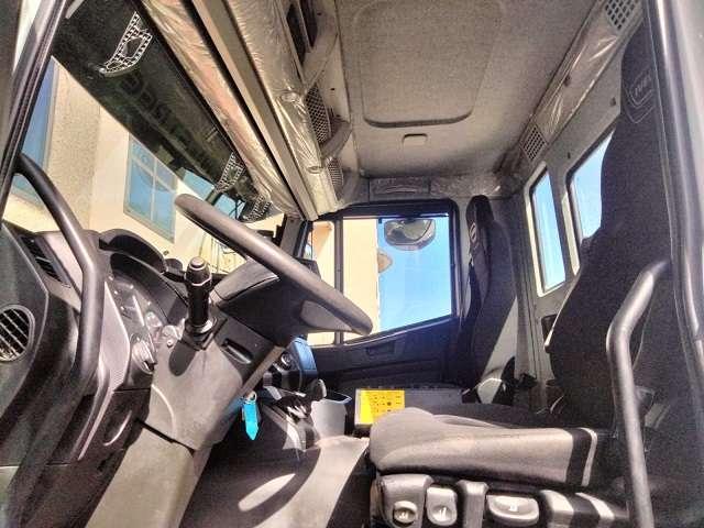 Iveco AD 260S46 Y/PS Foto 4