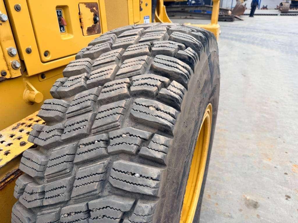 Caterpillar 140M3 Foto 18