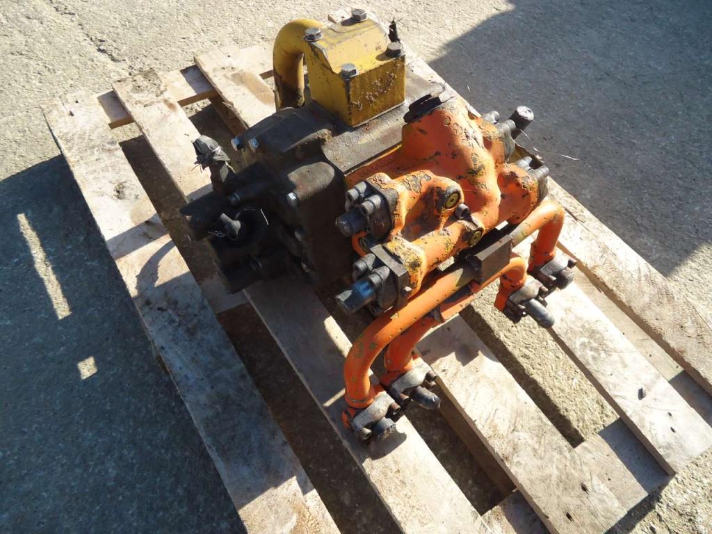 Distribuidor hidraulico para Fiat Hitachi FR220 Foto 2