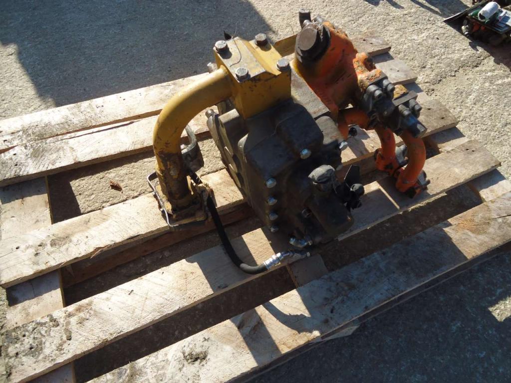 Distribuidor hidraulico para Fiat Hitachi FR220 Foto 5