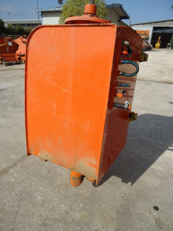 Depósito para aceite para Hitachi ZAXIS 210N - 240N Foto 3