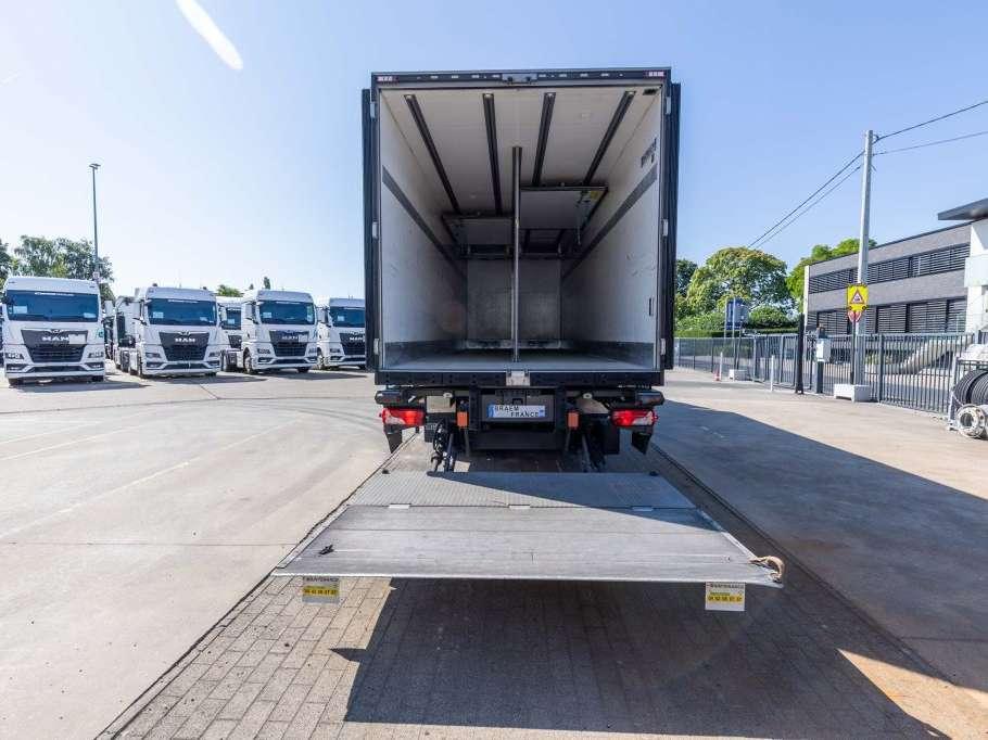 Scania R410 6X2+CHEREAU+CARRIER 1150 U MT-TRI-TEMP+DHOLLANDIA 2.5T. Foto 23