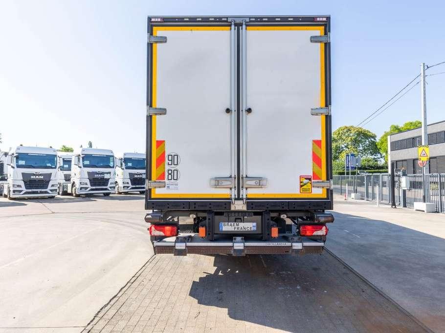 Scania R410 6X2+CHEREAU+CARRIER 1150 U MT-TRI-TEMP+DHOLLANDIA 2.5T. Foto 5
