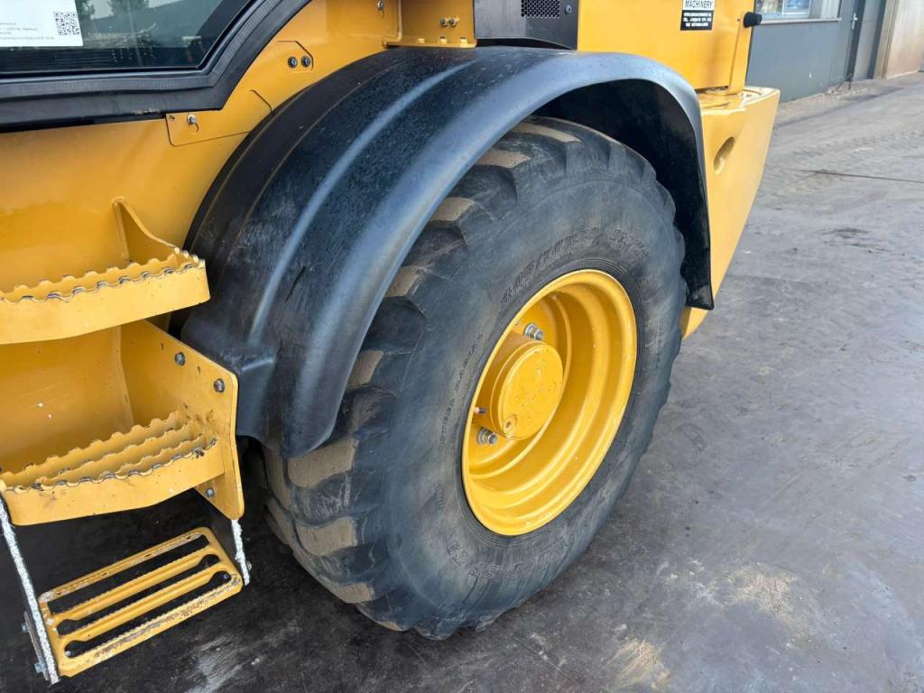 Caterpillar 908 Foto 11