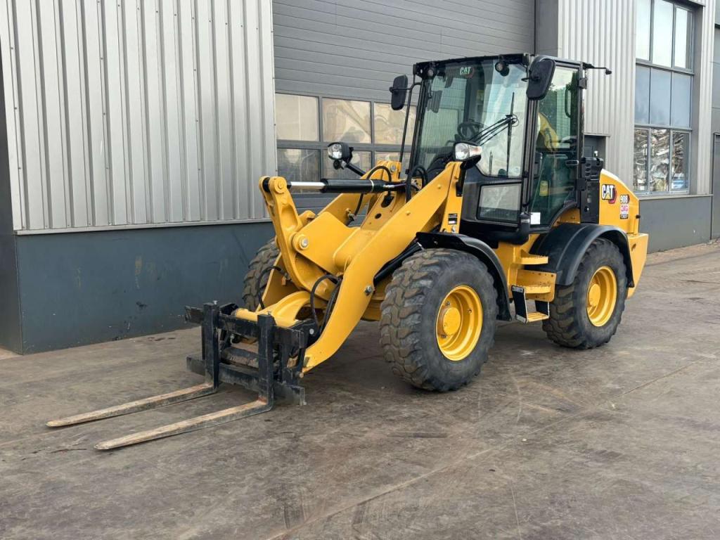 Caterpillar 908 Foto 2