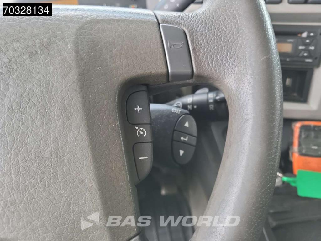 Volvo FL 210 FL 4X2 12t Automatic Tailgate Euro 6 Foto 24