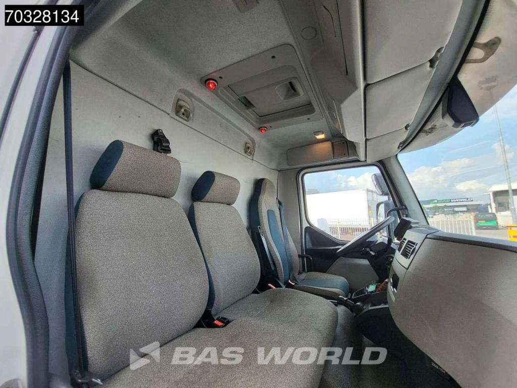 Volvo FL 210 FL 4X2 12t Automatic Tailgate Euro 6 Foto 28