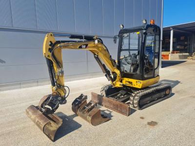 Caterpillar 302.7DCR vendida por Omeco Spa