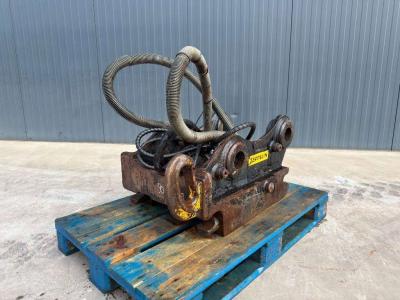 OilQuick OQ70/55 - M318D / 320D / 320E / 320F / 323D / 323E vendida por Smitma B.V.