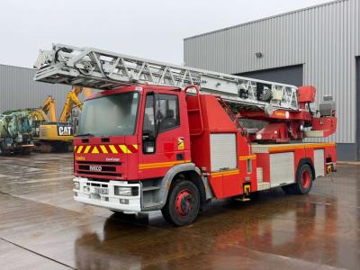Iveco 130E23 4x2 Firetruck Foto 1