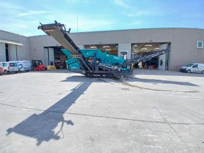 Powerscreen Warrio 800 vendida por Impianti Industriali Srl