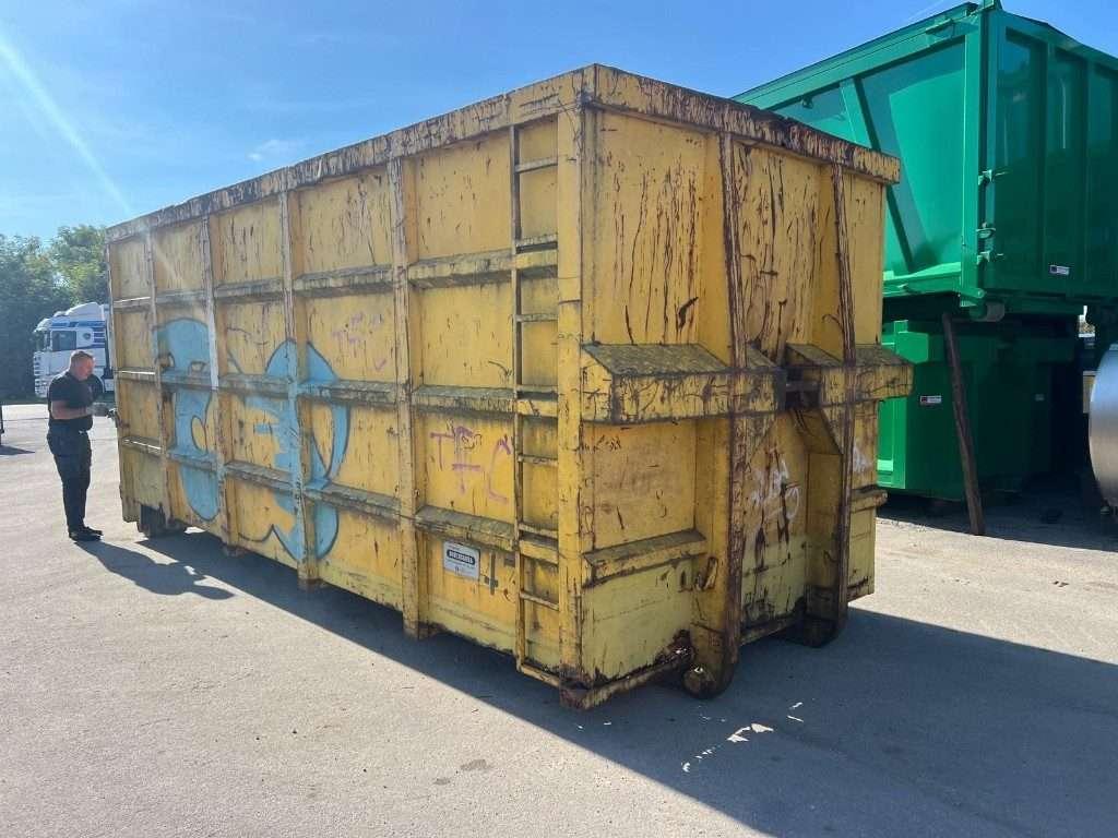 CONTAINER SCARRABILE USATO A CIELO APERTO Foto 1