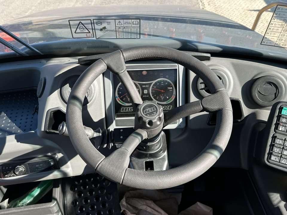 Bell B30E 6X6 Foto 12