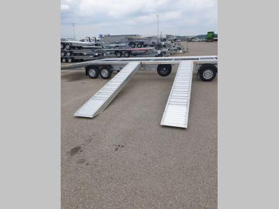 Coppia di rampe in alluminio Lunghezza 4.000 mm - Portata 12.800 kg vendida por Progetto Rampe