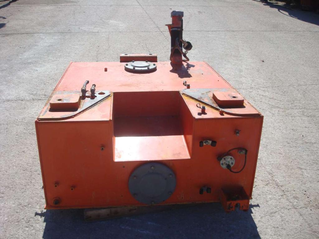 Depósito para gasóleo para PALA GOMMATA ZW310 Foto 3