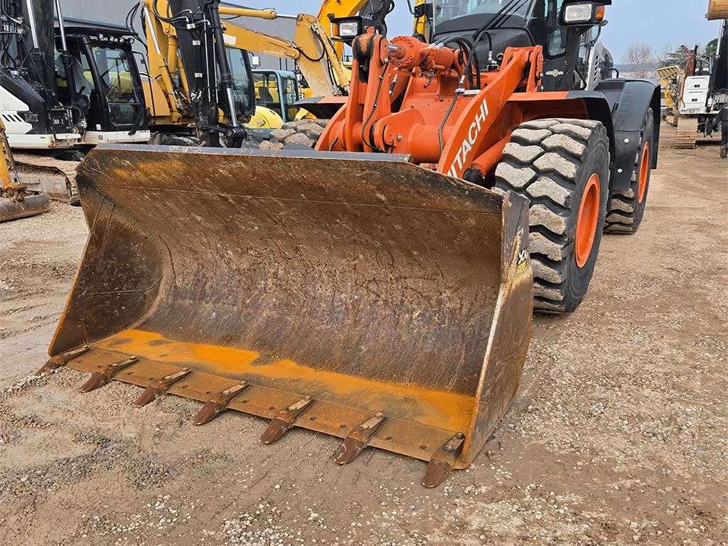 Hitachi ZW150-6 Foto 5