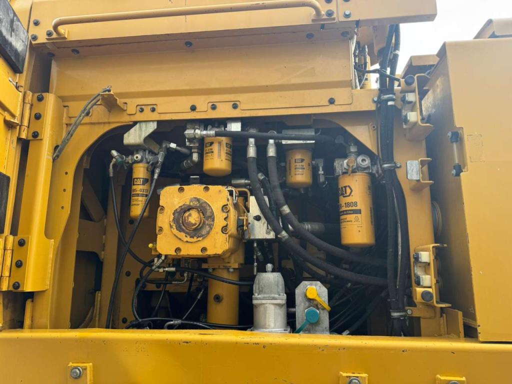 Caterpillar 374FL Foto 25