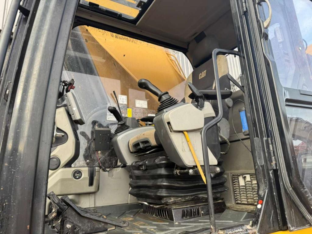 Caterpillar 374FL Foto 29