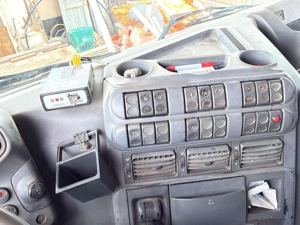 Iveco 480 Foto 12