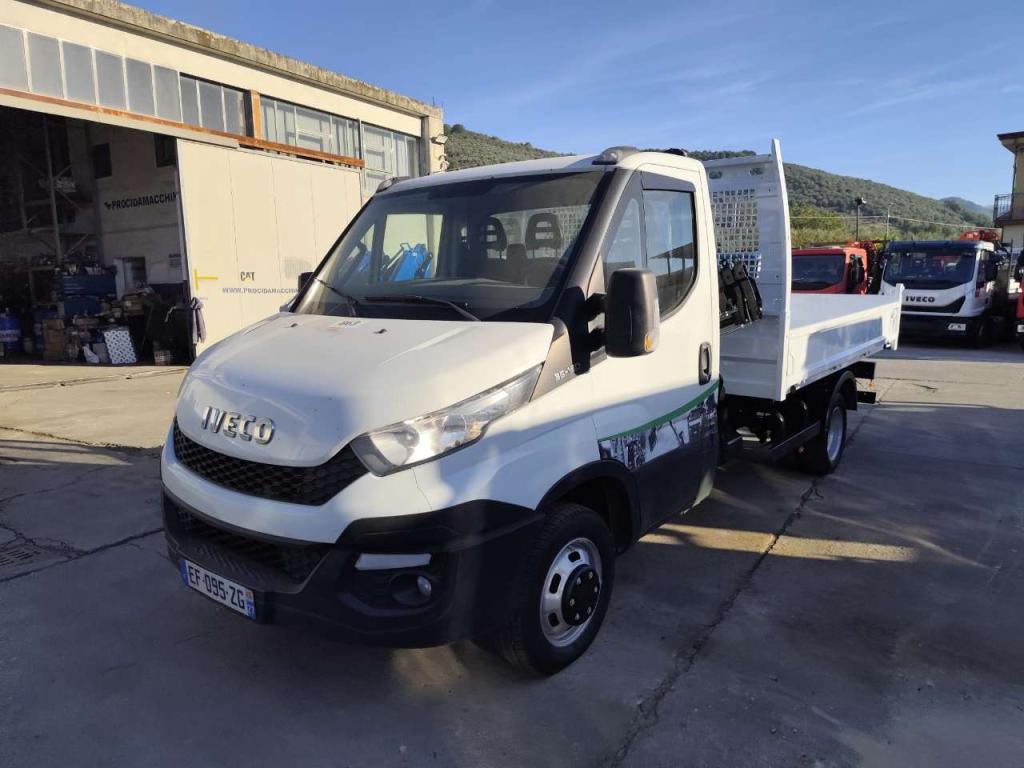 Iveco DAILY 35-150 Foto 19