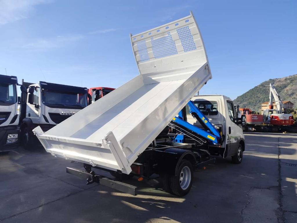 Iveco DAILY 35-150 Foto 28