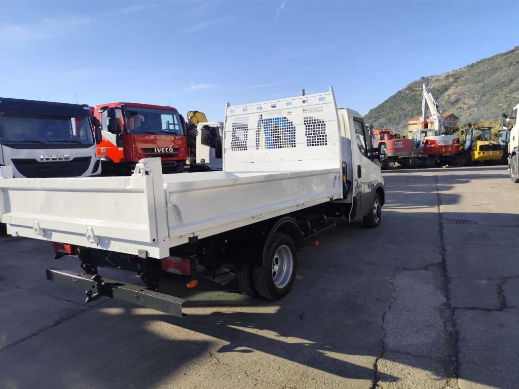 Iveco DAILY 35-150 Foto 8