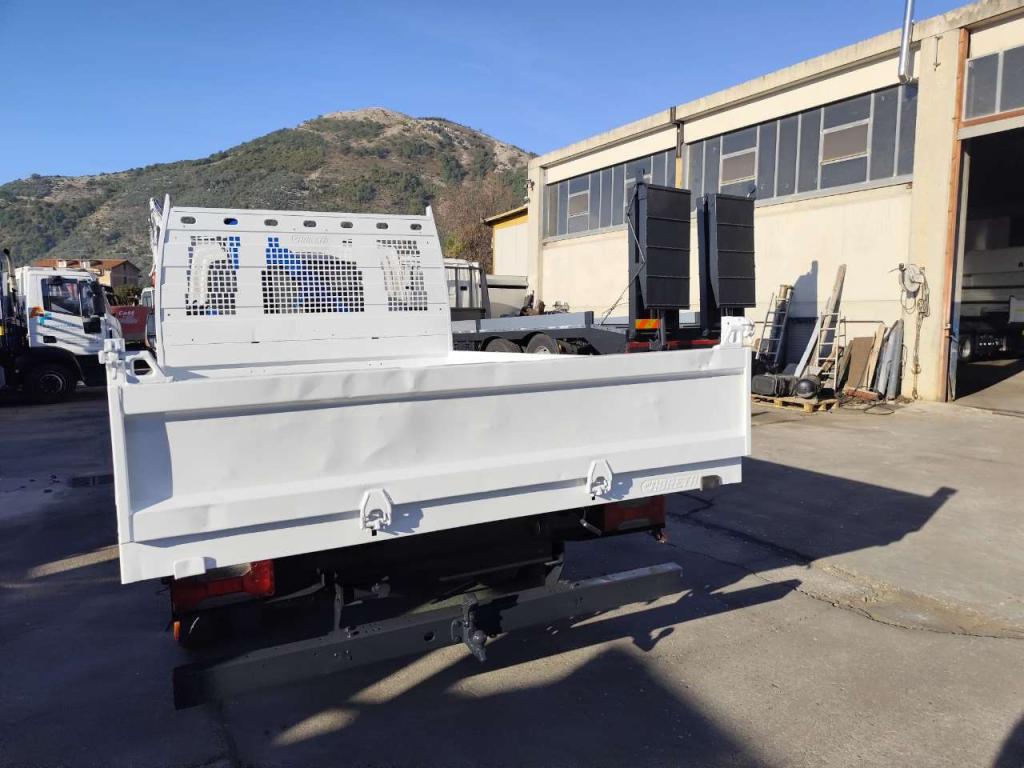 Iveco DAILY 35-150 Foto 9