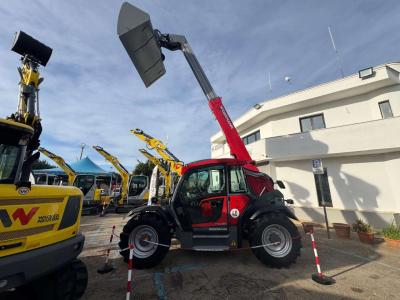 Weidemann T7035 vendida por B.D. Commerciale Srl
