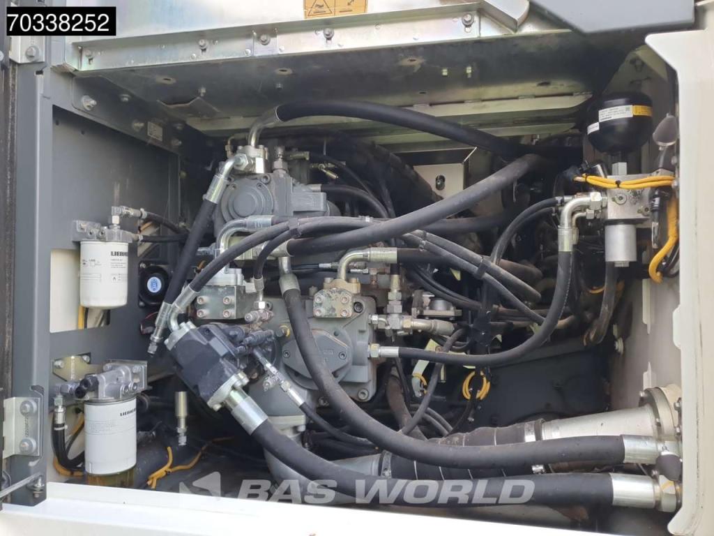 Liebherr R930 LC Foto 27