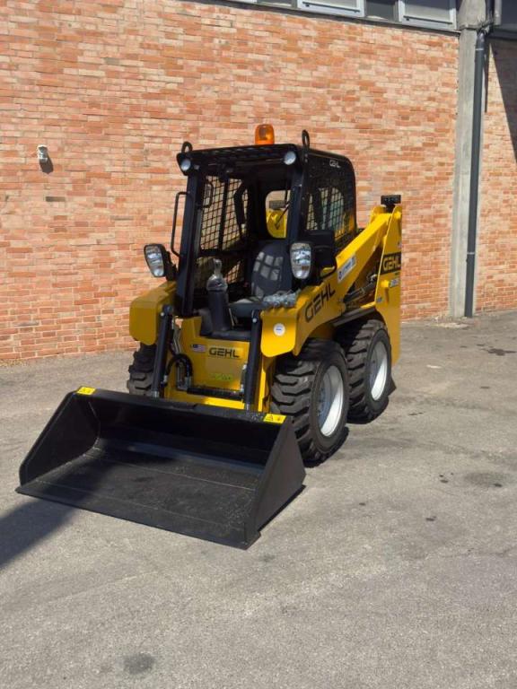 Gehl R135 Foto 16