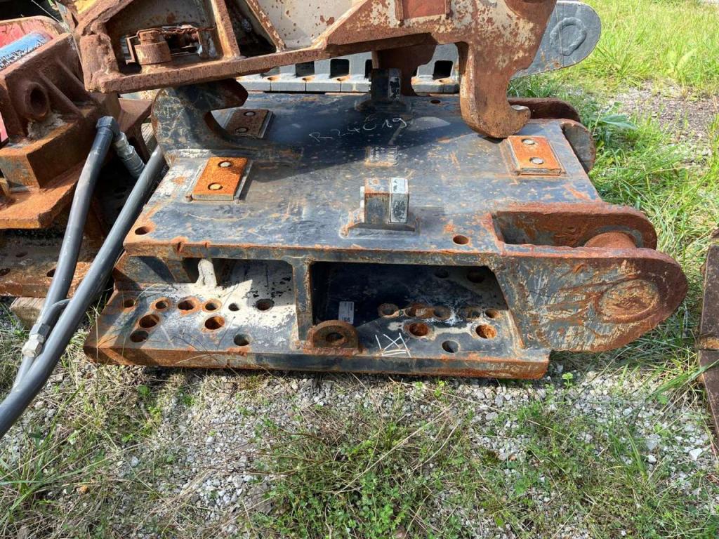 S3 for 35-43 ton excavators Attachment plate Foto 2