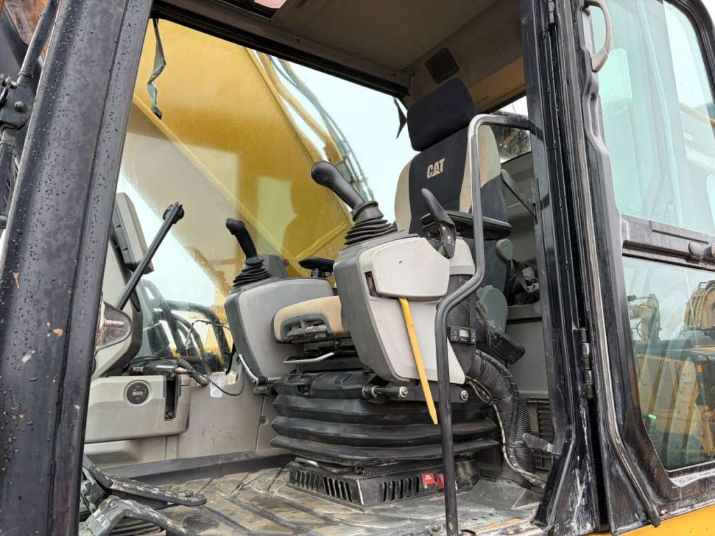 Caterpillar 352F Foto 19