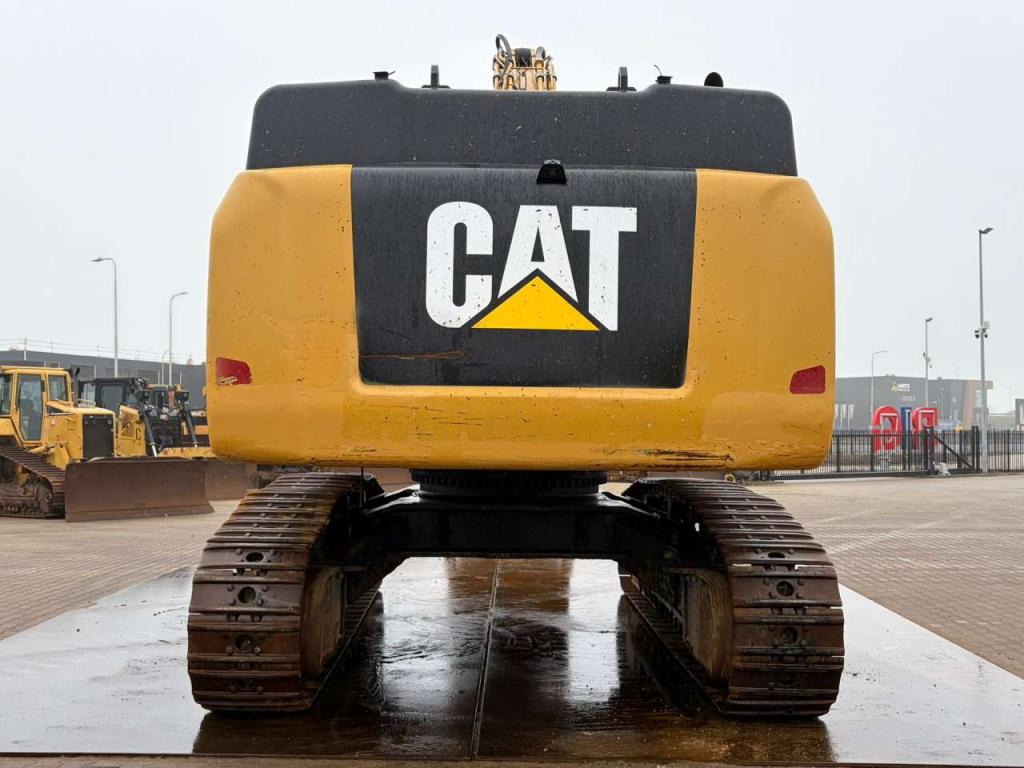 Caterpillar 352F Foto 4