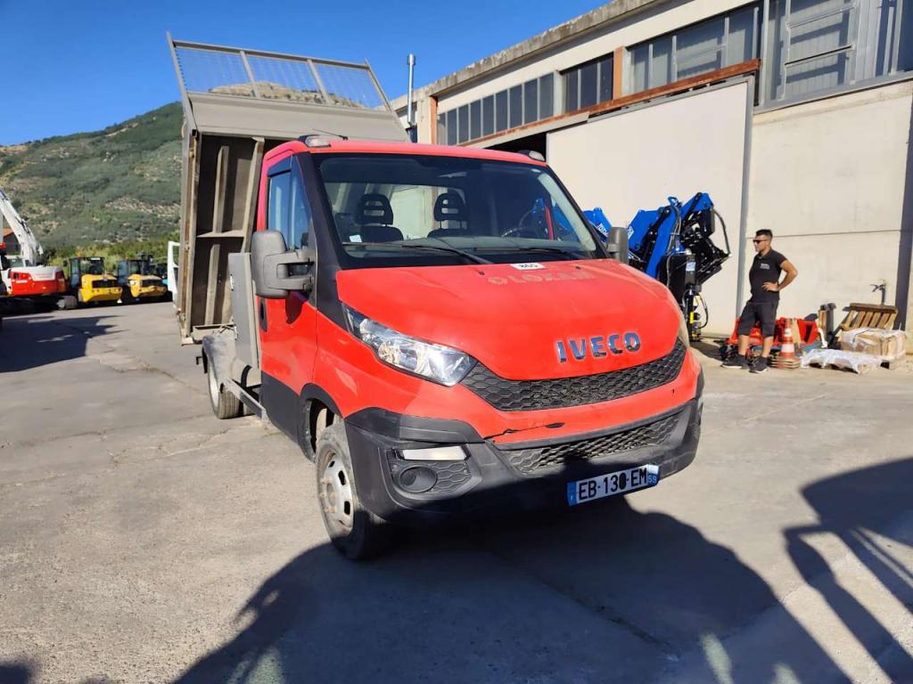 Iveco DAILY 35-130 Foto 16