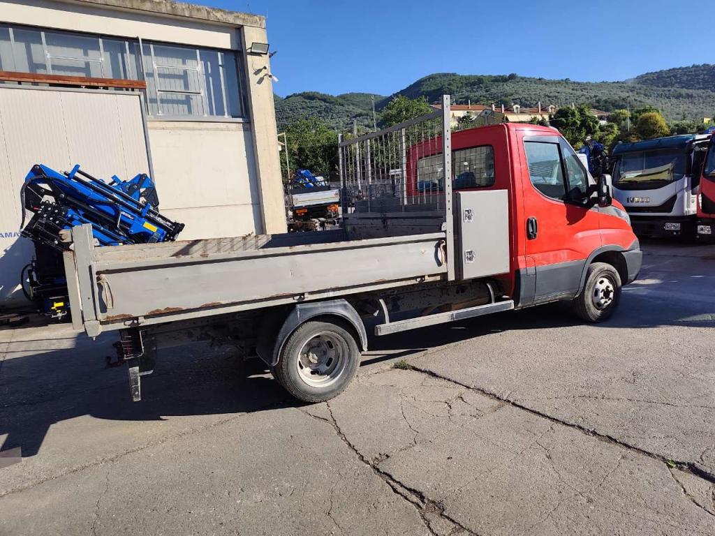 Iveco DAILY 35-130 Foto 29
