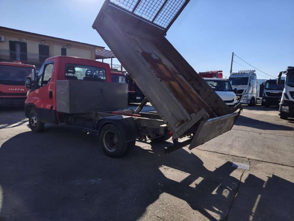 Iveco DAILY 35-130 Foto 6