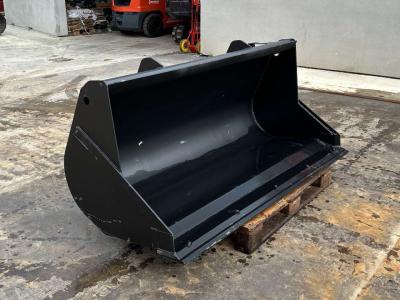 Hitachi ZW95 vendida por Massucco T. Srl Area Ricambi