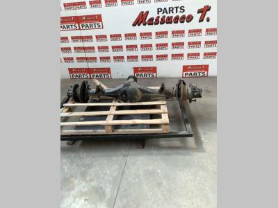 Eje posterior para Nissan CABSTAR vendida por Massucco T. Srl Area Ricambi
