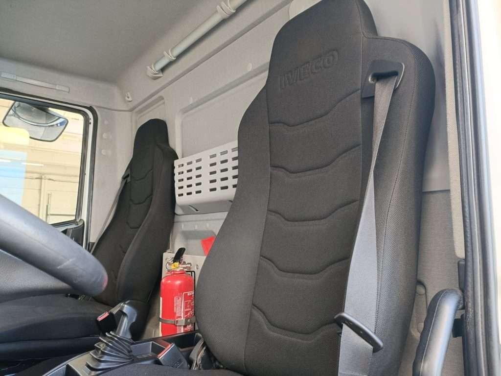 Iveco EUROCARGO 120E19P FURGONATO BOX PORTA LATERALE Foto 14